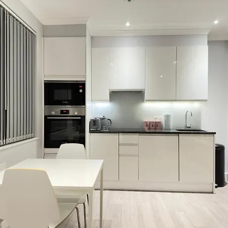 Stylish Central Apartment London