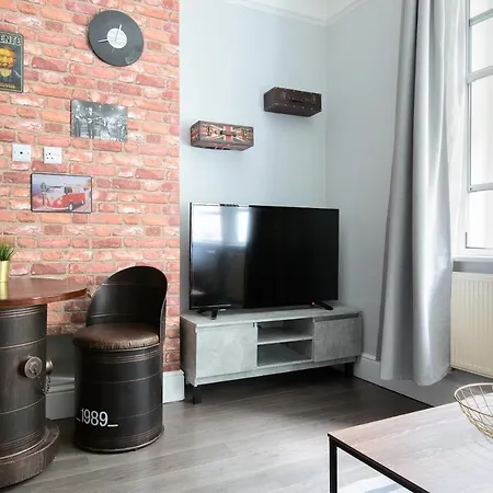 The Victoria Flat * London