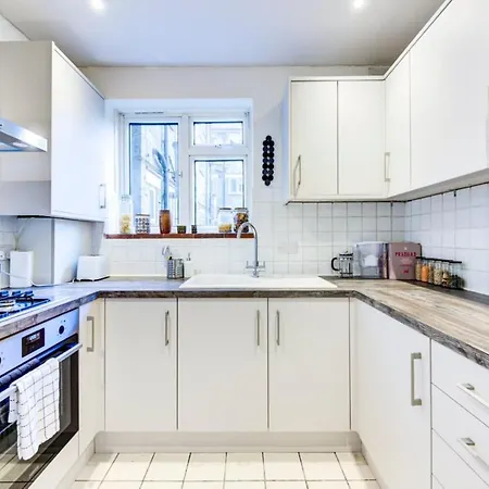 Guestready - Stylish Getaway Near Tooting Station London