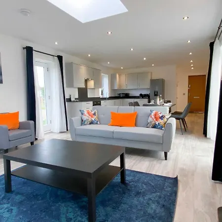 Crown Farm Apartment Romford