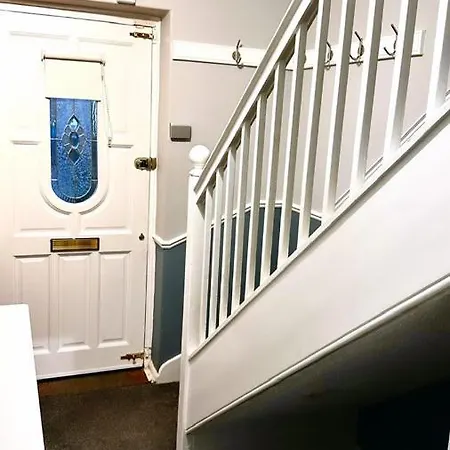 43 Keedonwood Road Holiday home *