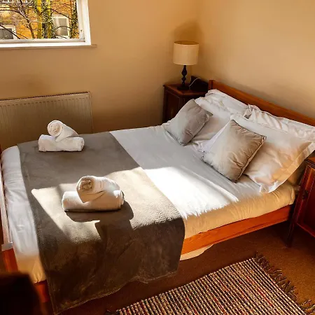 Apartment Hyde Park Great For Families 2beds & 2baths Flat Fantastic Location! *