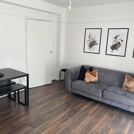 アパート Lovely 2bedroom 4mins From Wimbledon Station