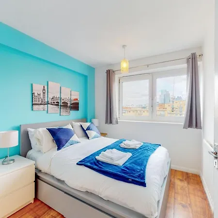 Near To Tower Bridge With Free Parking & View Of The Shard Apartment
