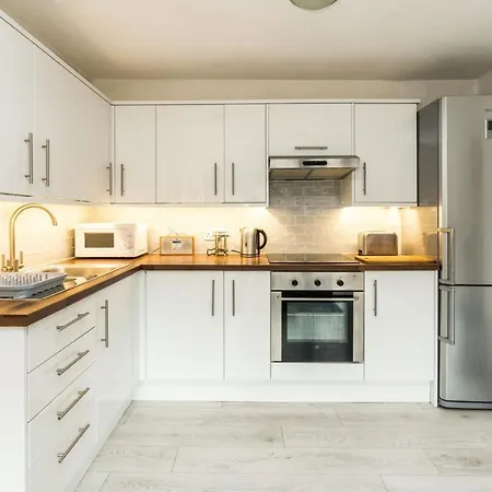 Luxury Islington With Balcony Islington Apartment *