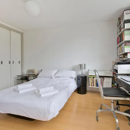 Large One Bedroom Flat With Balcony Close To The By Underthedoormat *
