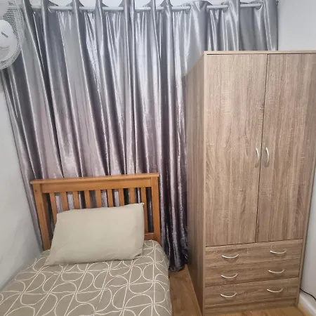 Private In London, Homestay London
