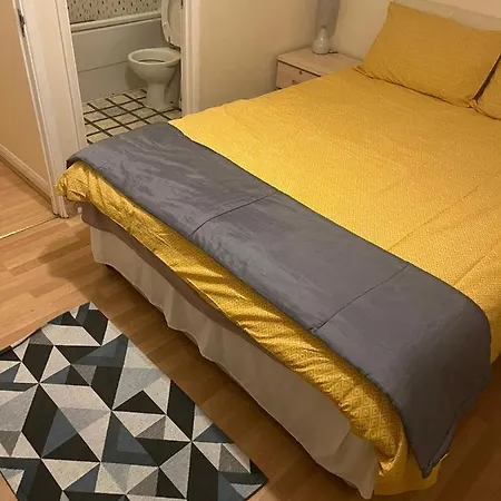 Ensuite Near Canal Проживание в семье Саутхолл