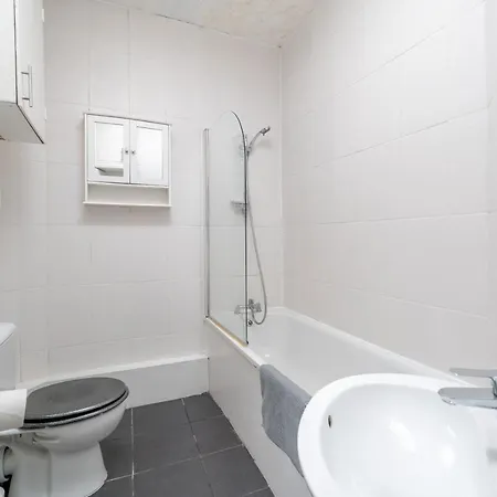 Soho Sleeps 4, Covent Garden & Leicester Square * London