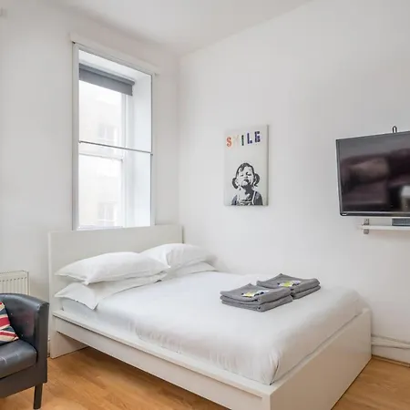 Soho Sleeps 4, Covent Garden & Leicester Square Appartamento Londra