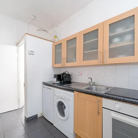 Soho Sleeps 4, Covent Garden & Leicester Square *