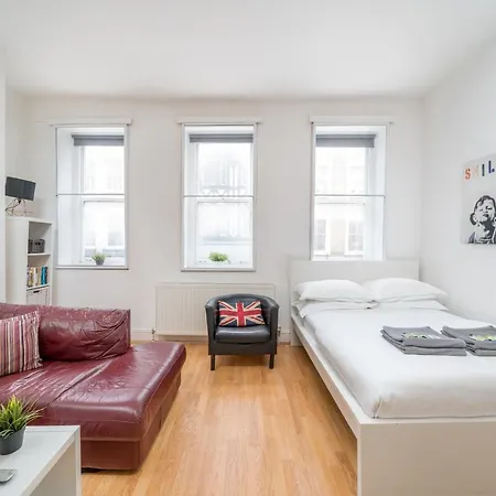Soho Sleeps 4, Covent Garden & Leicester Square * London