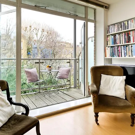 Large One Bedroom Flat With Balcony Close To The By Underthedoormat Apartment *