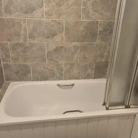 Private In London,
