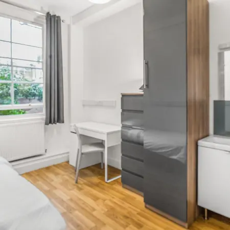 Bowden Court Londen