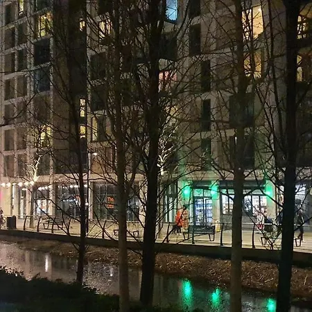 Apartment City View 1 Bedroom Flat London