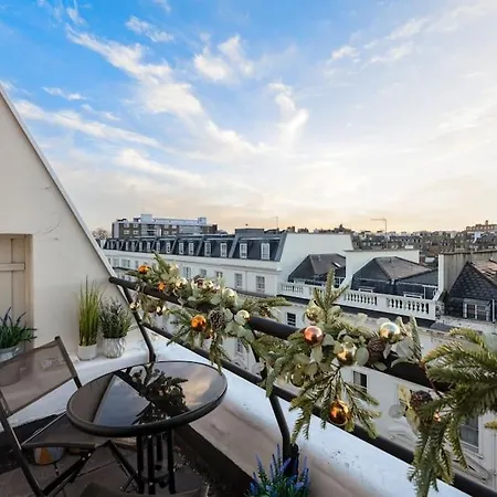 Hyde Park Rooftop Apartment *