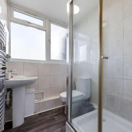 Apartment Hyde Park 4 Bedroom Superior London