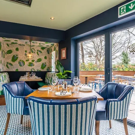 Inn The Crown 4*