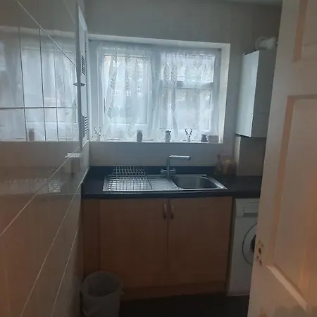 Kfot Cosy Studio Flat, Stockwell * London