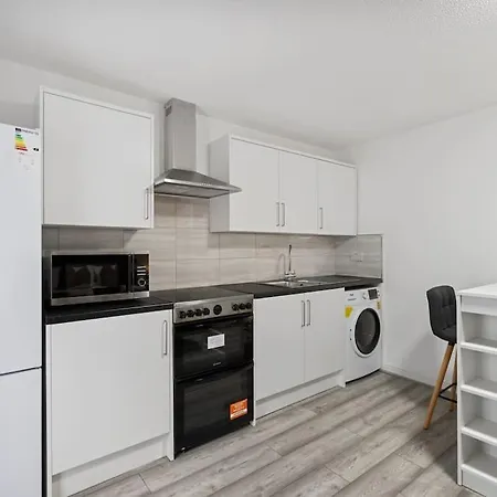 Apartment Stylish In Mill Hill
