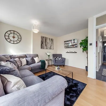 Apartment Hyde Park 4 Bedroom Superior *
