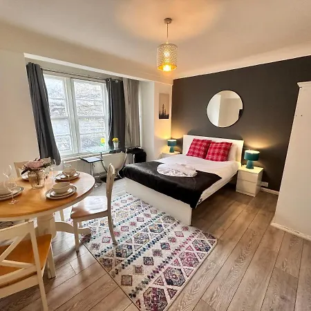 Apartment Lovely Compact Budget Flat In Central London