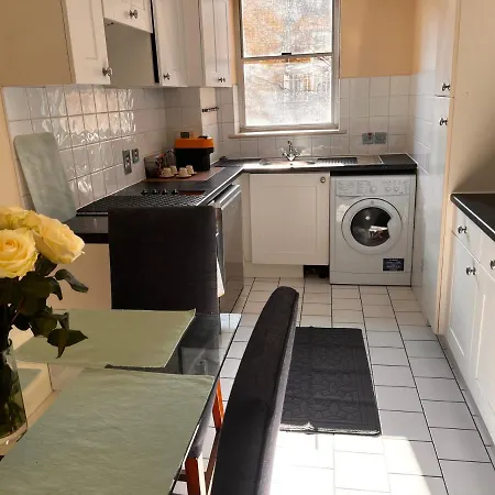 Hyde Park Great For Families 2beds & 2baths Flat Fantastic Location! * London