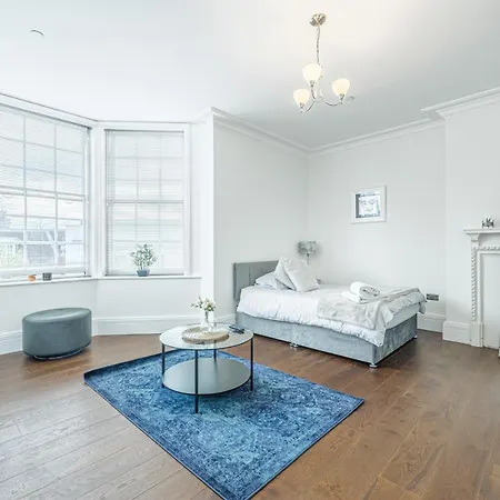 Apartment The Royal Bell - Central Bromley