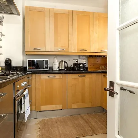 Fantastic 2 Bedroom In Waterloo