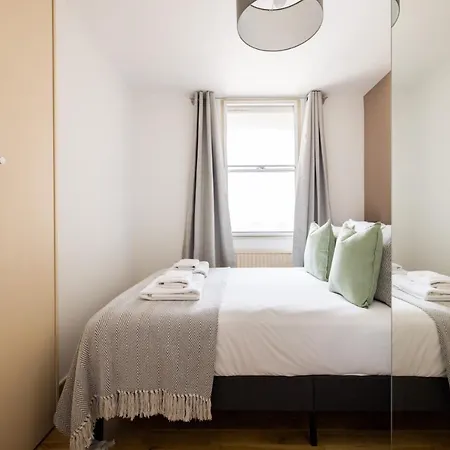 The Clerkenwell Flats *
