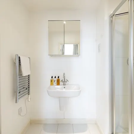 My Piccadilly Circus Apartment London