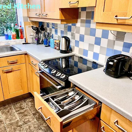Apartment Palace - Excellent In Zone 1 *