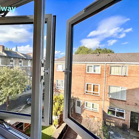 Palace - Excellent In Zone 1 * London