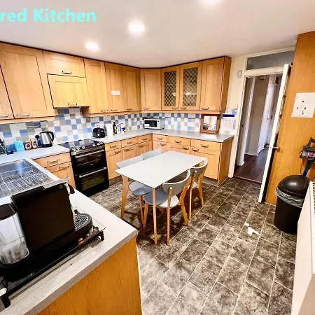 Palace - Excellent In Zone 1 Apartment London