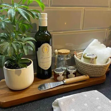 Shoreditch Cosy Flat, Next To Van Gogh Exhibition * London