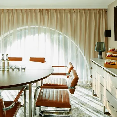 Marriott Regents Park Otel 4*