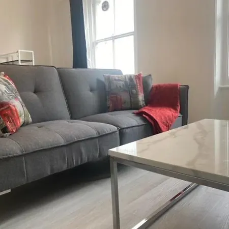 Fitzrovia Modern Studio