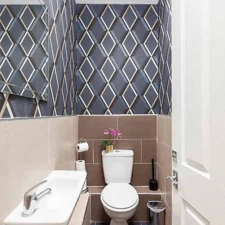 Holiday home Kensington Nest Serviced House