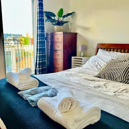 Zen Life With Urban Views - E8 Chic *