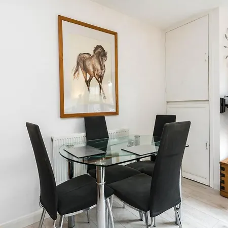 Luxury Islington With Balcony Islington London