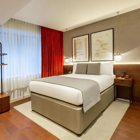 Hotel Indigo - - 1 Leicester Square, An Ihg Londra
