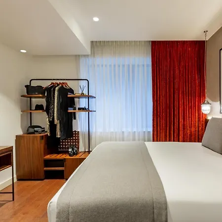 Indigo - - 1 Leicester Square, An Ihg Hotel 4*