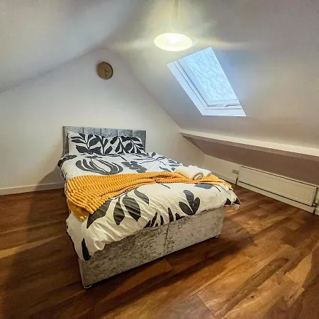 Holiday home Swanky Townhouse In The Heart Of East *