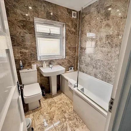 Holiday home Swanky Townhouse In The Heart Of East *