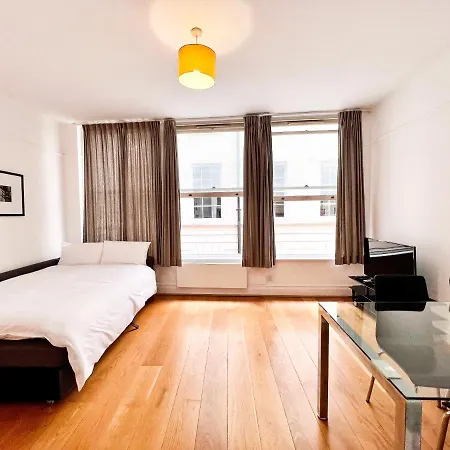 Deluxe Entire Between Covent Garden And St Pauls Cathedral Apartment London