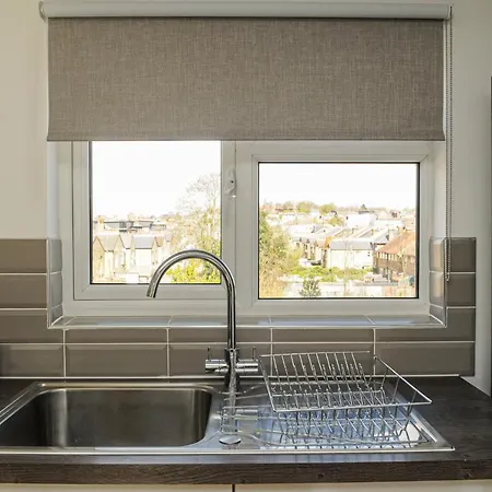 Lägenhet Luxury 5 Star - Parking, Garden, Nr Greater Metro Stations London
