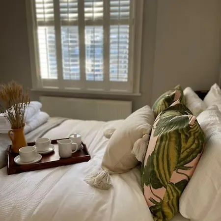 Stunning South Kensington Flat Apartment London