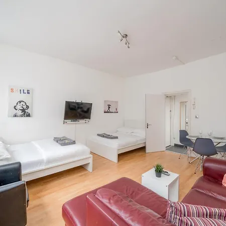 Apartment Soho Sleeps 4, Covent Garden & Leicester Square