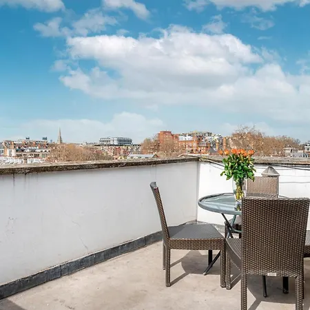 Queensgate Court 4*